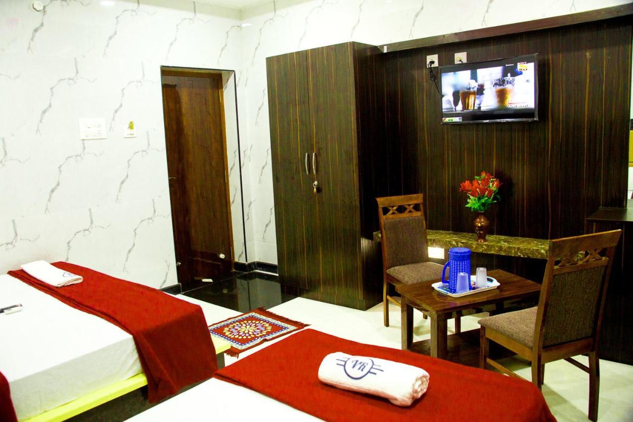 Hotel Vel Residency Rāmeswaram Extérieur photo